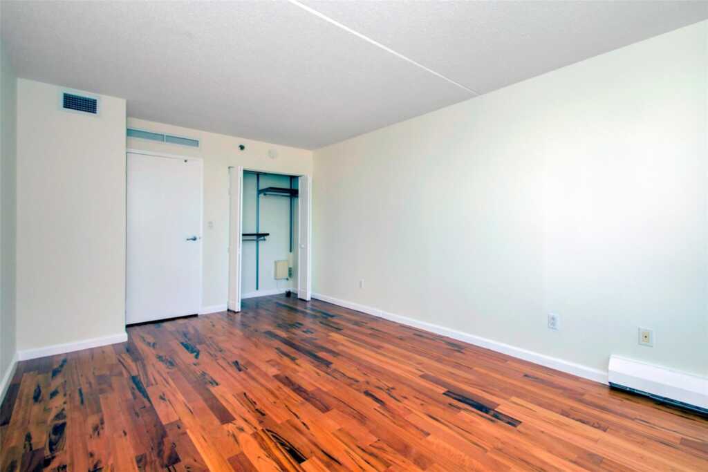 4 Martine Avenue, Unit #914, White Plains, NY 10601 - Photo 12 of 28