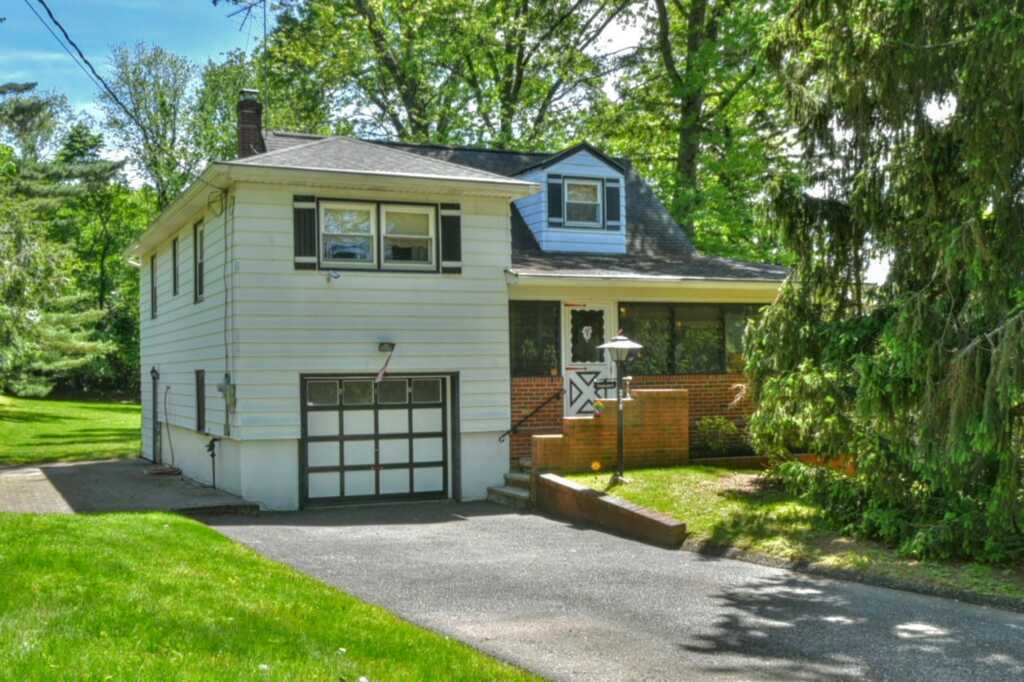 210 Rockland Road, Pearl River, NY 10965