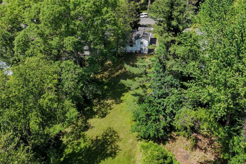 210 Rockland Road, Pearl River, NY 10965 - Photo 11 of 32