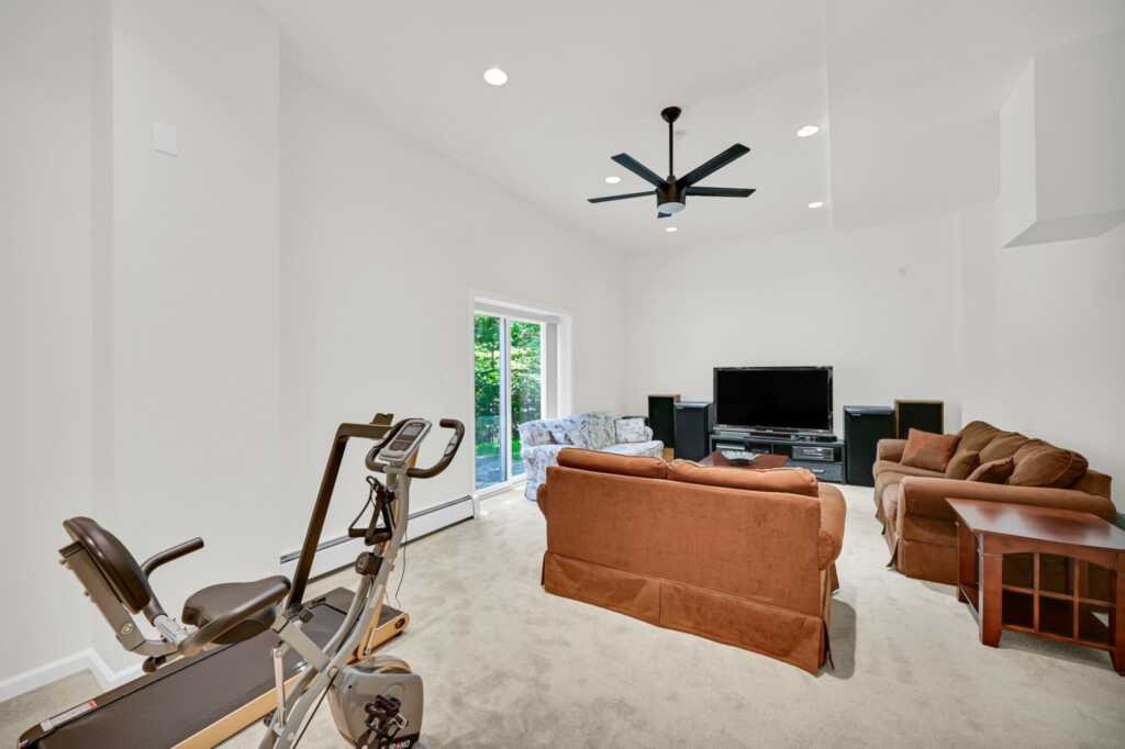 47 Roberts Road, New City, NY 10956 - Photo 34 of 49