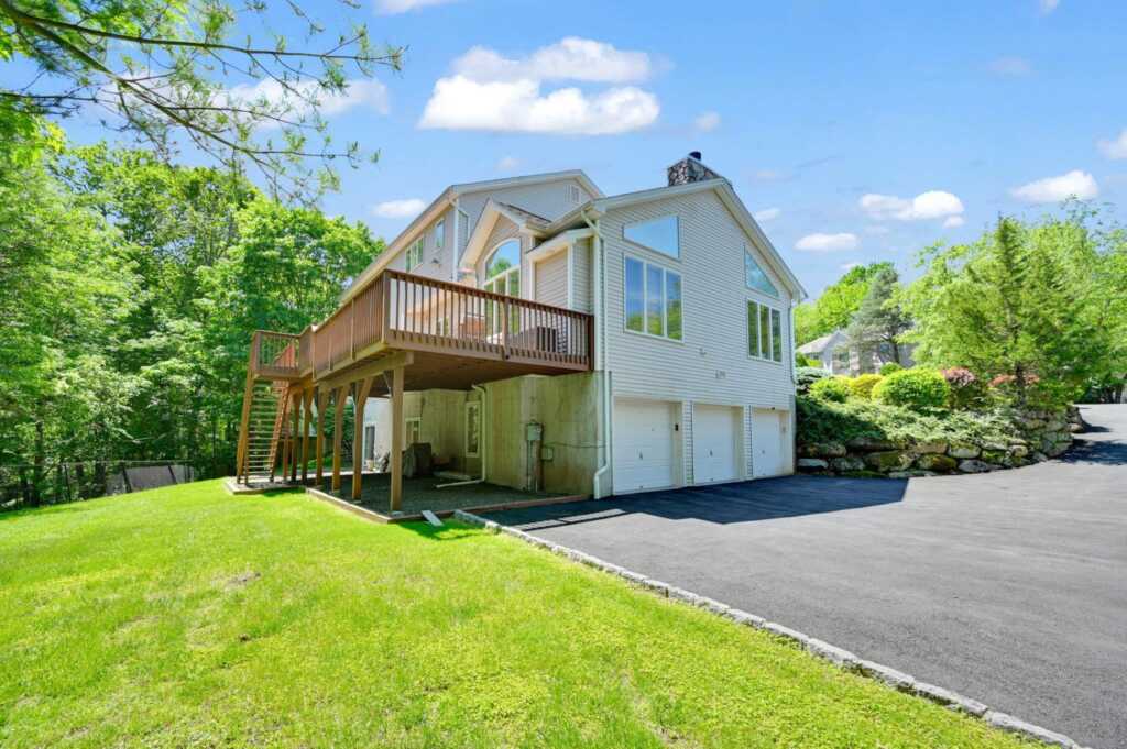 47 Roberts Road, New City, NY 10956 - Photo 39 of 49