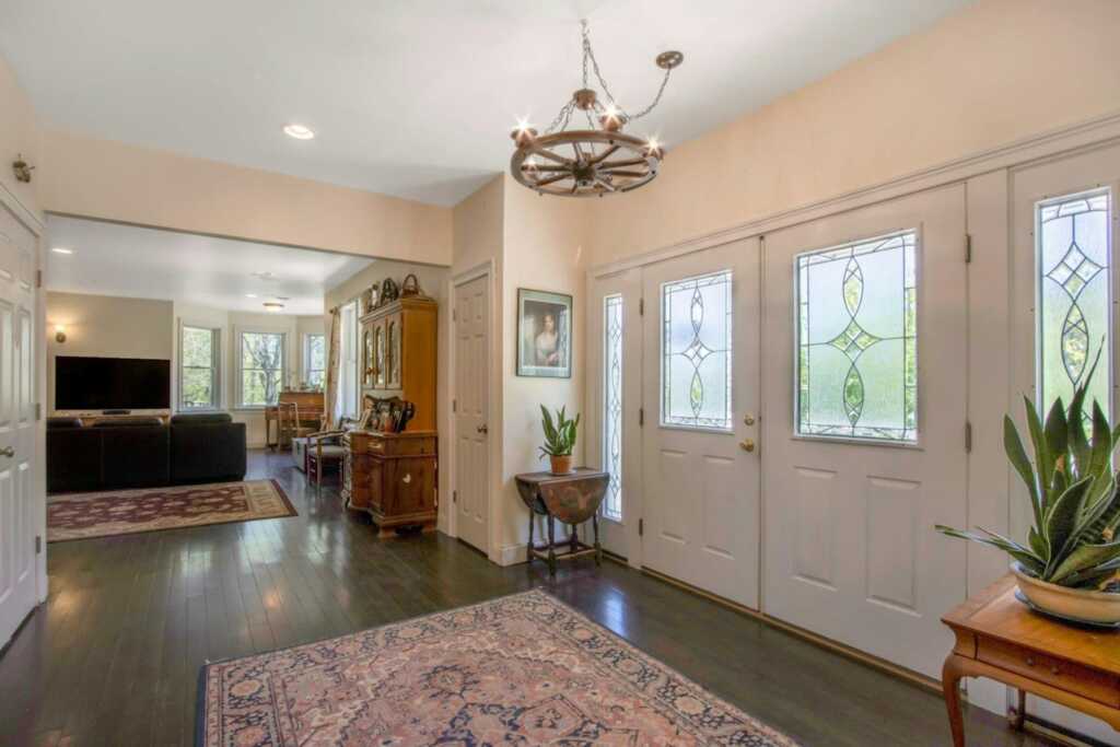 405 Christian Herald Road, Valley Cottage, NY 10989 - Photo 6 of 35
