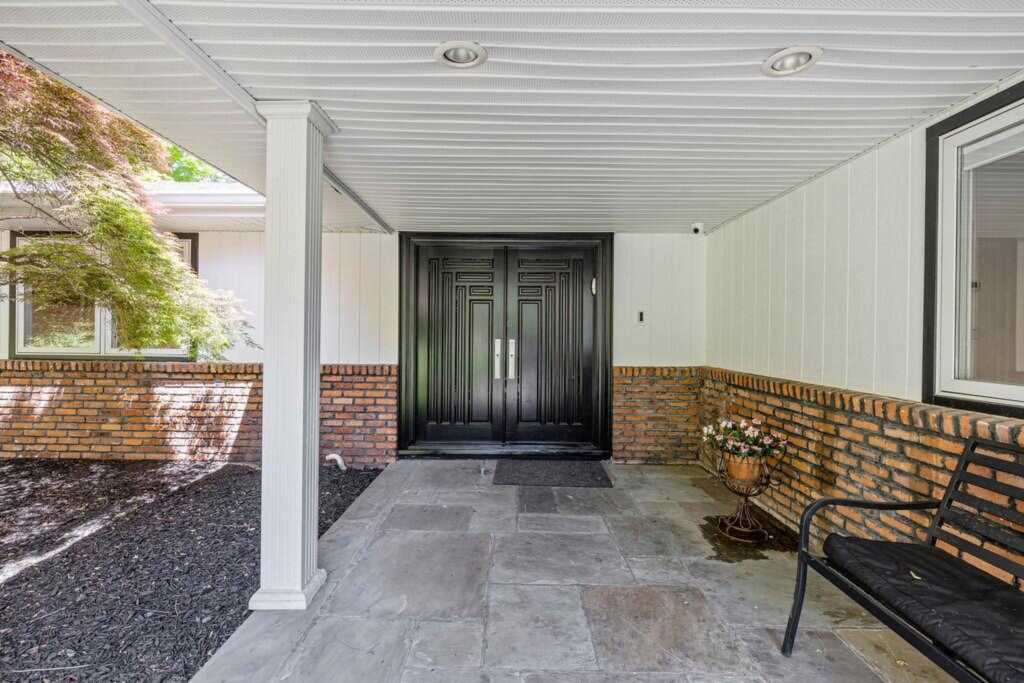 8 Beaumont Drive, New City, NY 10956 - Photo 11 of 48