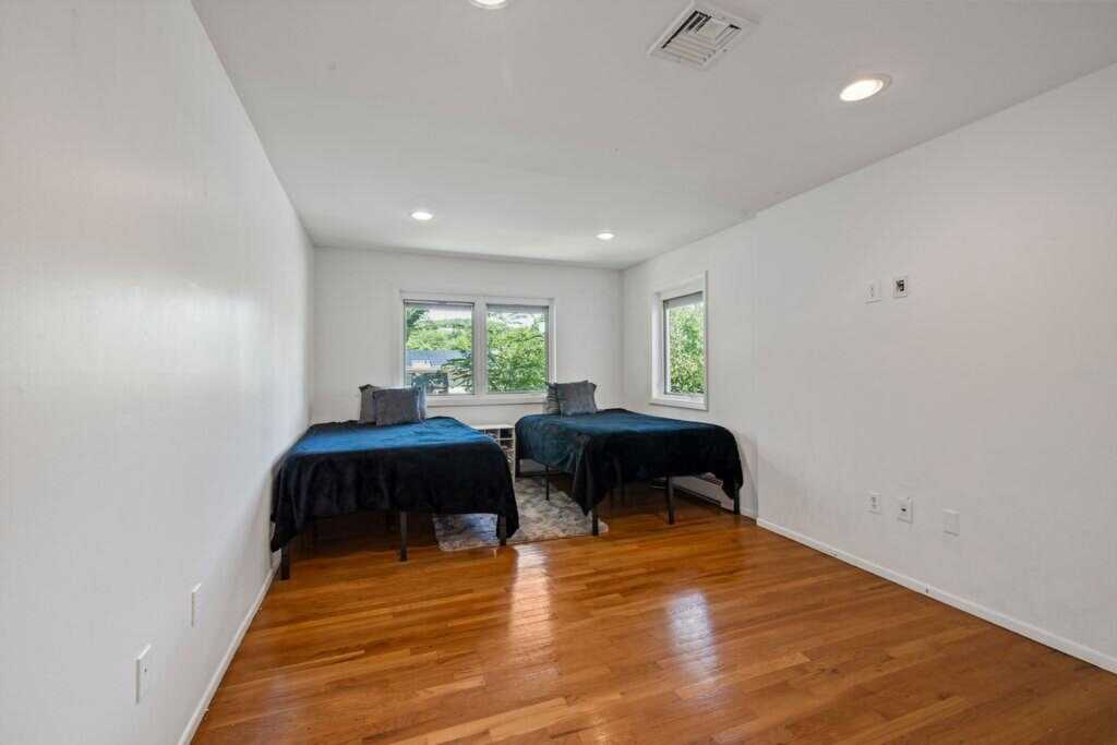 8 Beaumont Drive, New City, NY 10956 - Photo 40 of 48