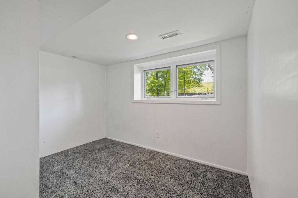 8 Beaumont Drive, New City, NY 10956 - Photo 47 of 48