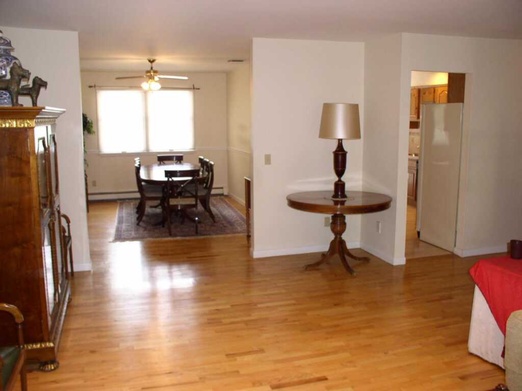 6 Railside, White Plains, NY 10605 - Photo 3 of 31