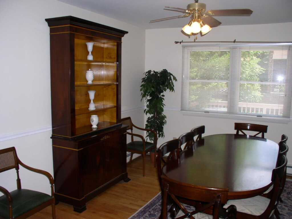 6 Railside, White Plains, NY 10605 - Photo 5 of 31