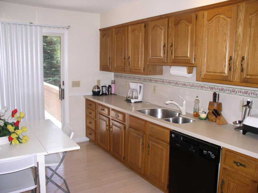 6 Railside, White Plains, NY 10605 - Photo 8 of 31
