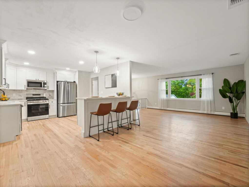 31 Pennsylvania Avenue, Valley Cottage, NY 10989 - Photo 10 of 34