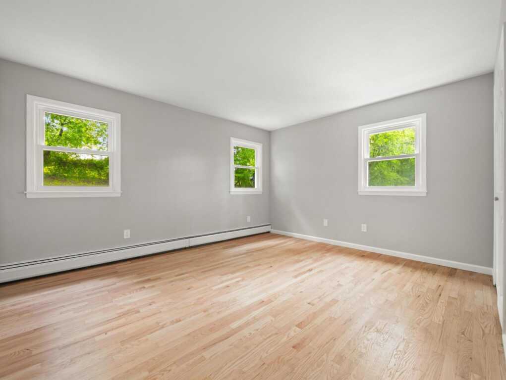31 Pennsylvania Avenue, Valley Cottage, NY 10989 - Photo 20 of 34