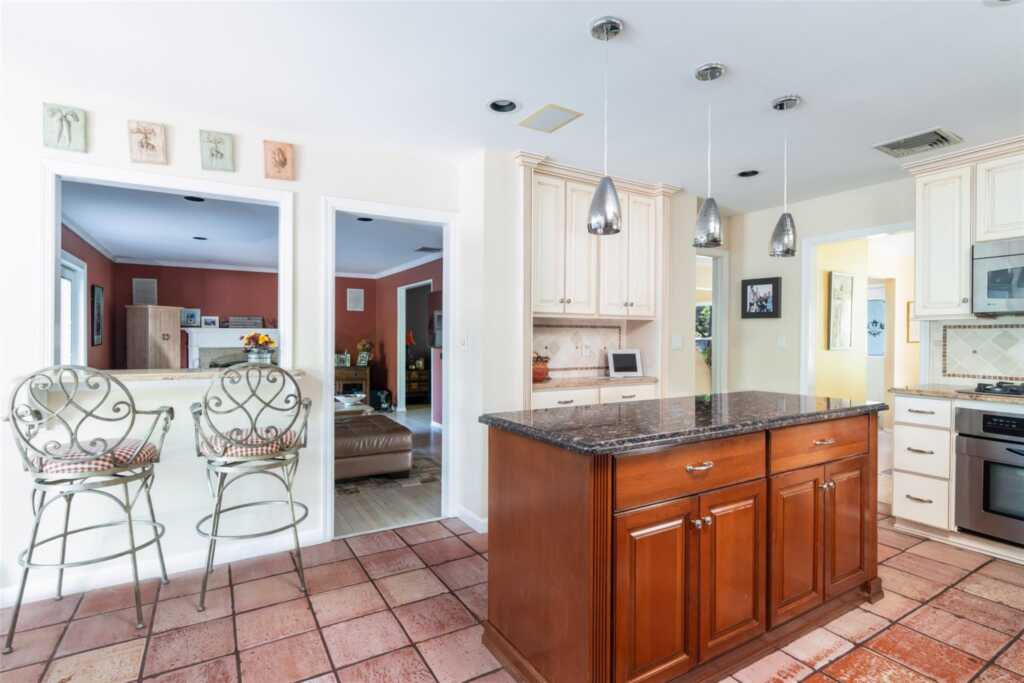 36 Windgate Drive, New City, NY 10956 - Photo 8 of 50
