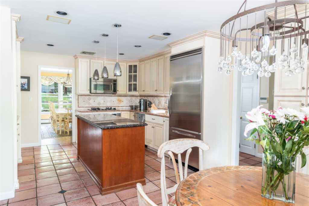 36 Windgate Drive, New City, NY 10956 - Photo 9 of 50
