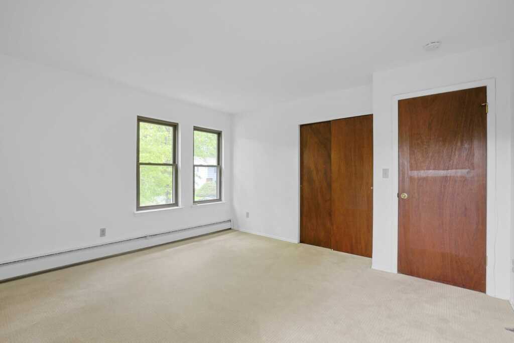 16 Quincy Lane, White Plains, NY 10605 - Photo 15 of 32