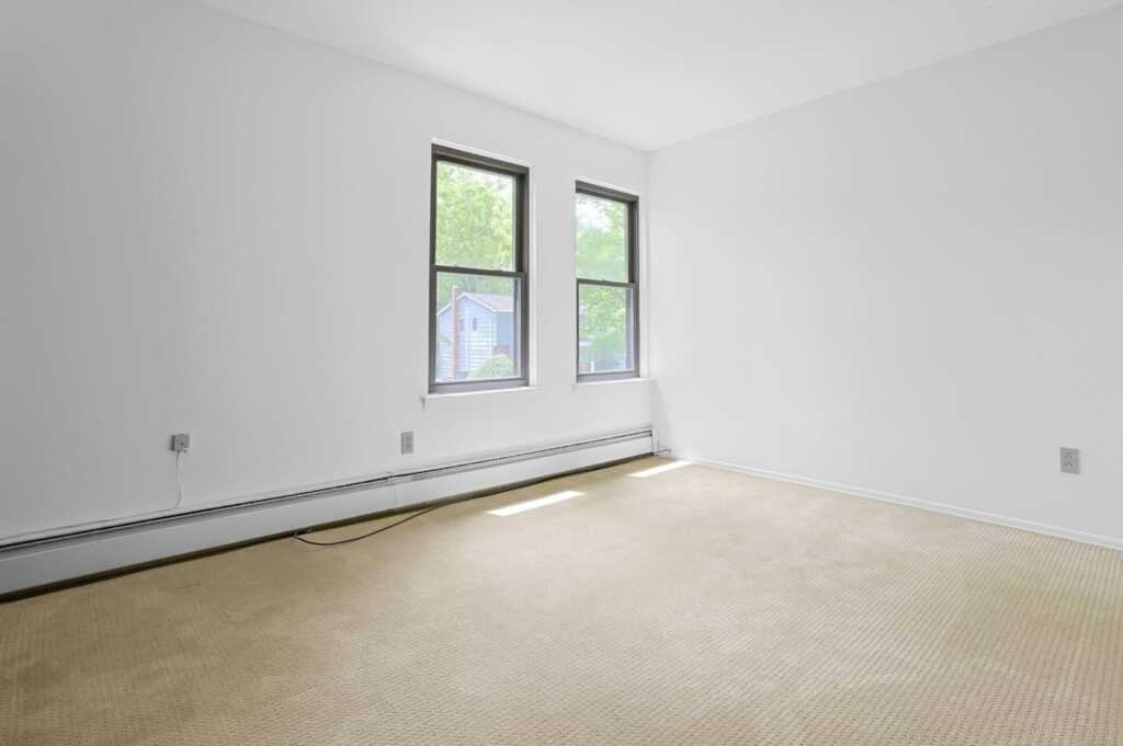 16 Quincy Lane, White Plains, NY 10605 - Photo 20 of 32
