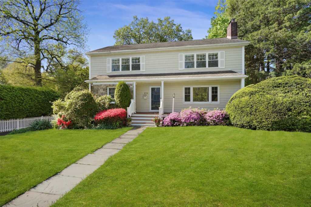 370 Oakland Beach Avenue, Rye, NY 10580