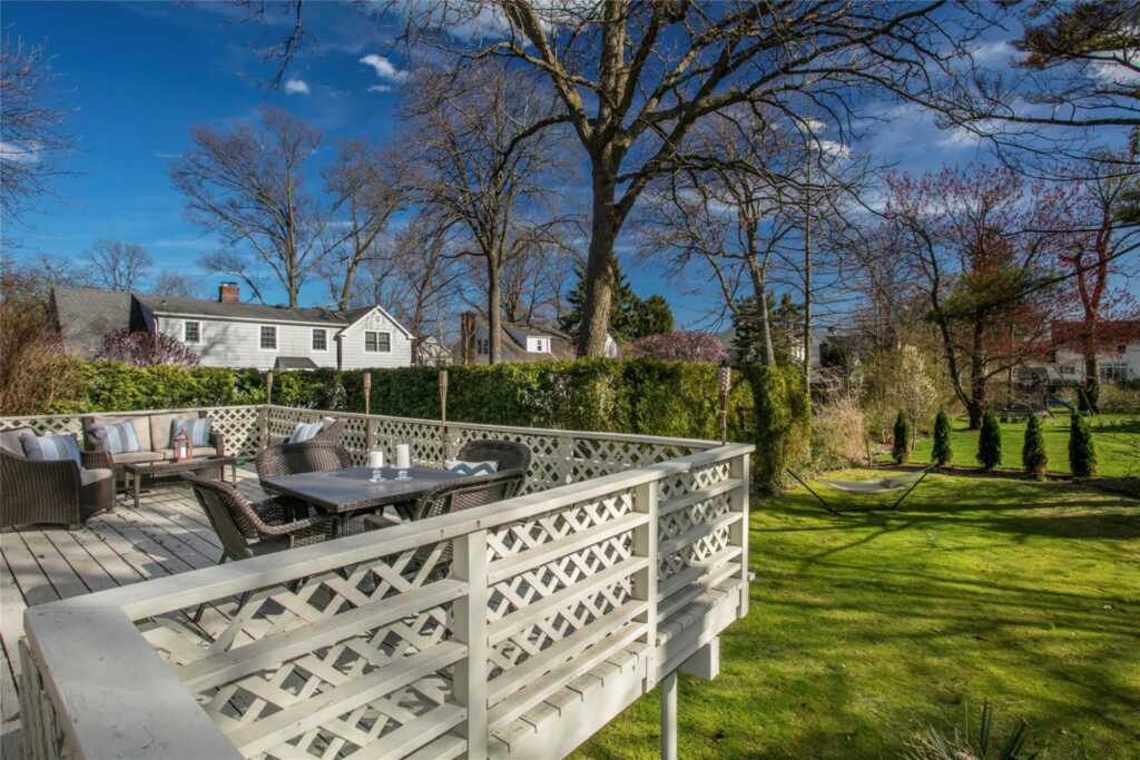 370 Oakland Beach Avenue, Rye, NY 10580 - Photo 5 of 21