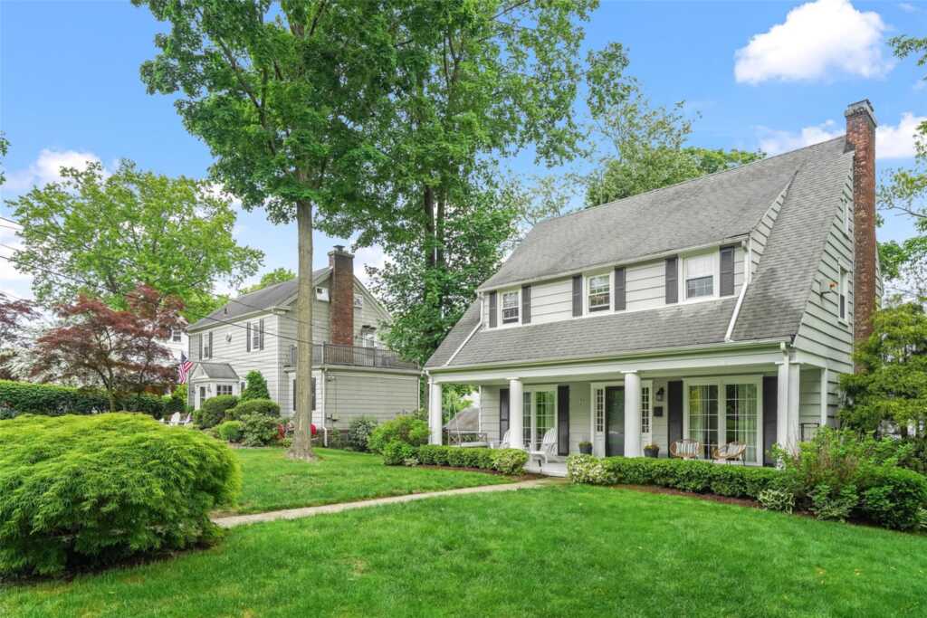 18 Puritan Drive, Rye, NY 10573 - Photo 2 of 30