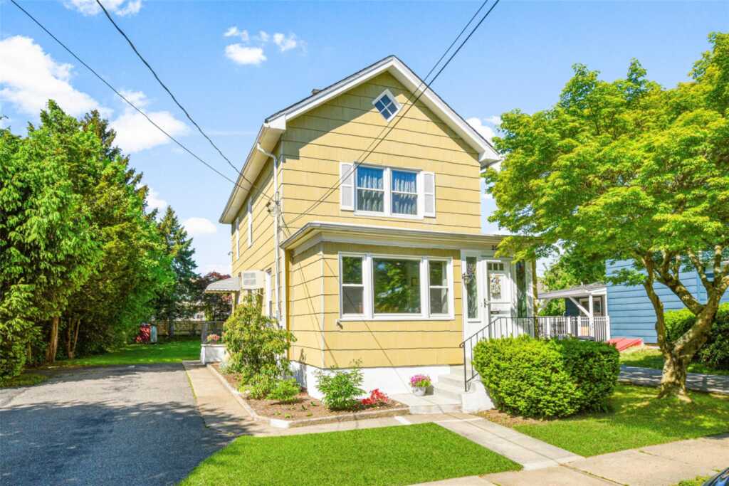 200 Jensen Avenue, Rye, NY 10543