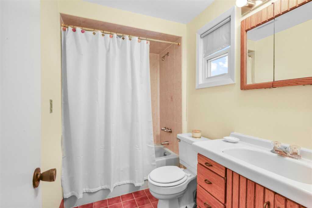 200 Jensen Avenue, Rye, NY 10543 - Photo 13 of 29