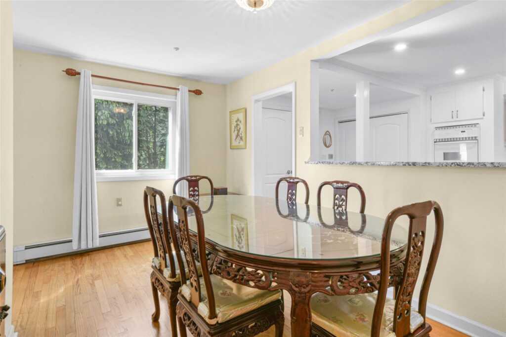 200 Jensen Avenue, Rye, NY 10543 - Photo 7 of 29