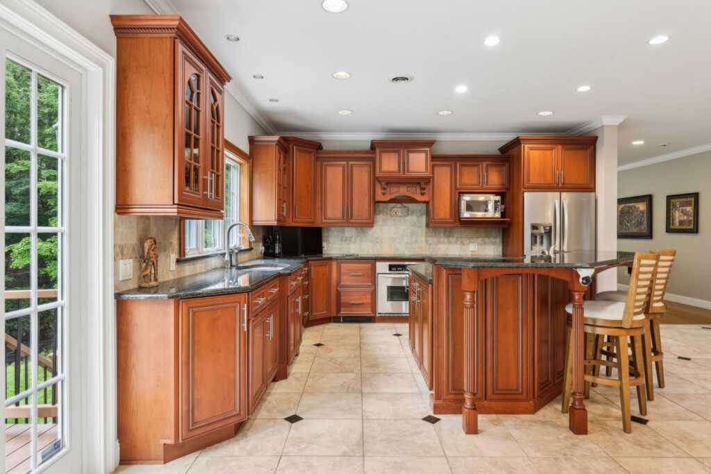 306 Old Mill Road, Valley Cottage, NY 10989 - Photo 10 of 43