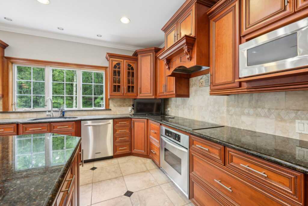306 Old Mill Road, Valley Cottage, NY 10989 - Photo 11 of 43
