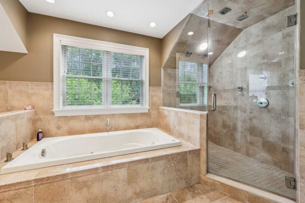 306 Old Mill Road, Valley Cottage, NY 10989 - Photo 15 of 43