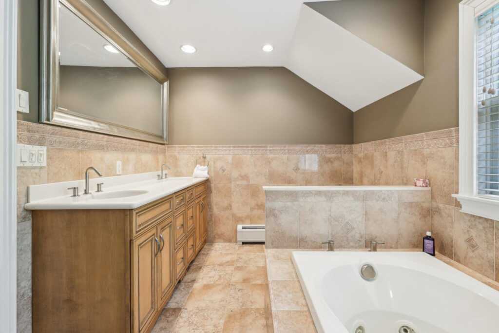 306 Old Mill Road, Valley Cottage, NY 10989 - Photo 16 of 43