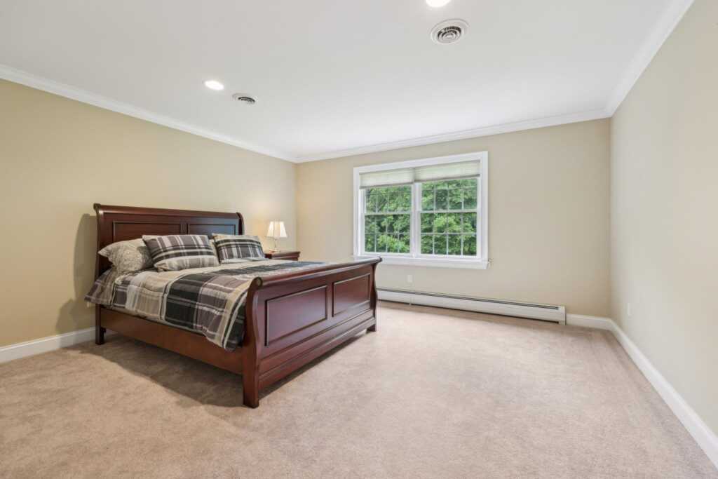 306 Old Mill Road, Valley Cottage, NY 10989 - Photo 17 of 43