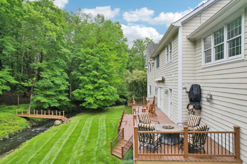 306 Old Mill Road, Valley Cottage, NY 10989 - Photo 3 of 43