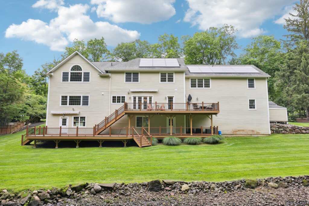 306 Old Mill Road, Valley Cottage, NY 10989 - Photo 31 of 43