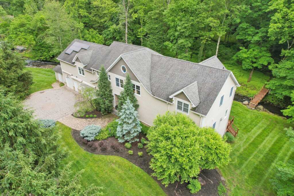 306 Old Mill Road, Valley Cottage, NY 10989 - Photo 36 of 43