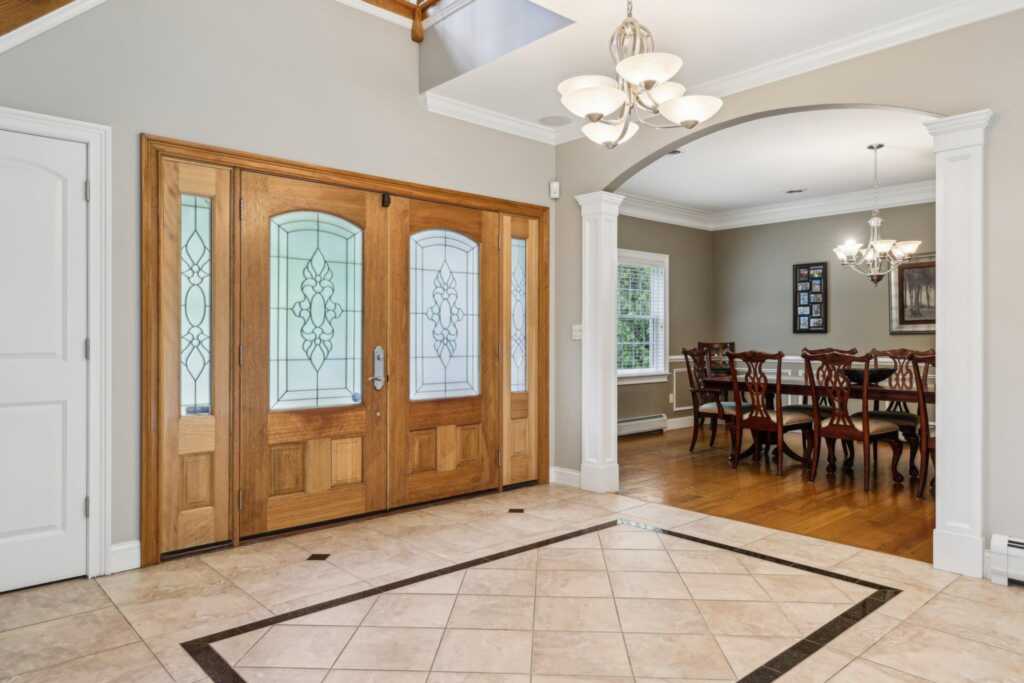 306 Old Mill Road, Valley Cottage, NY 10989 - Photo 4 of 43