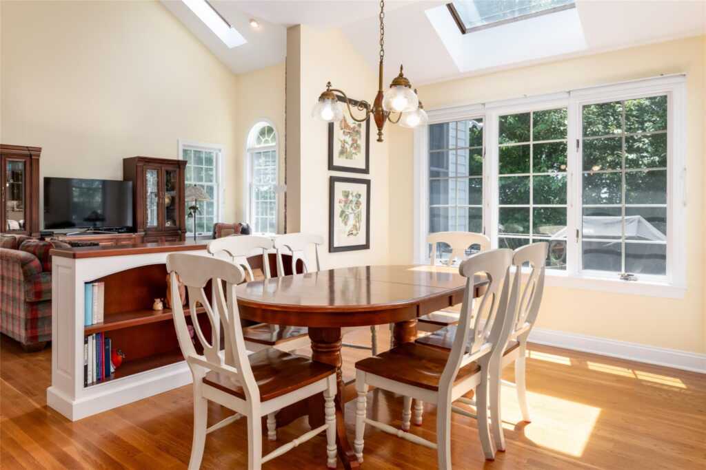 8 Paddock Road, White Plains, NY 10605 - Photo 11 of 32