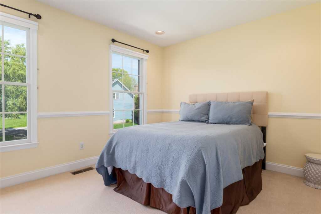 8 Paddock Road, White Plains, NY 10605 - Photo 20 of 32