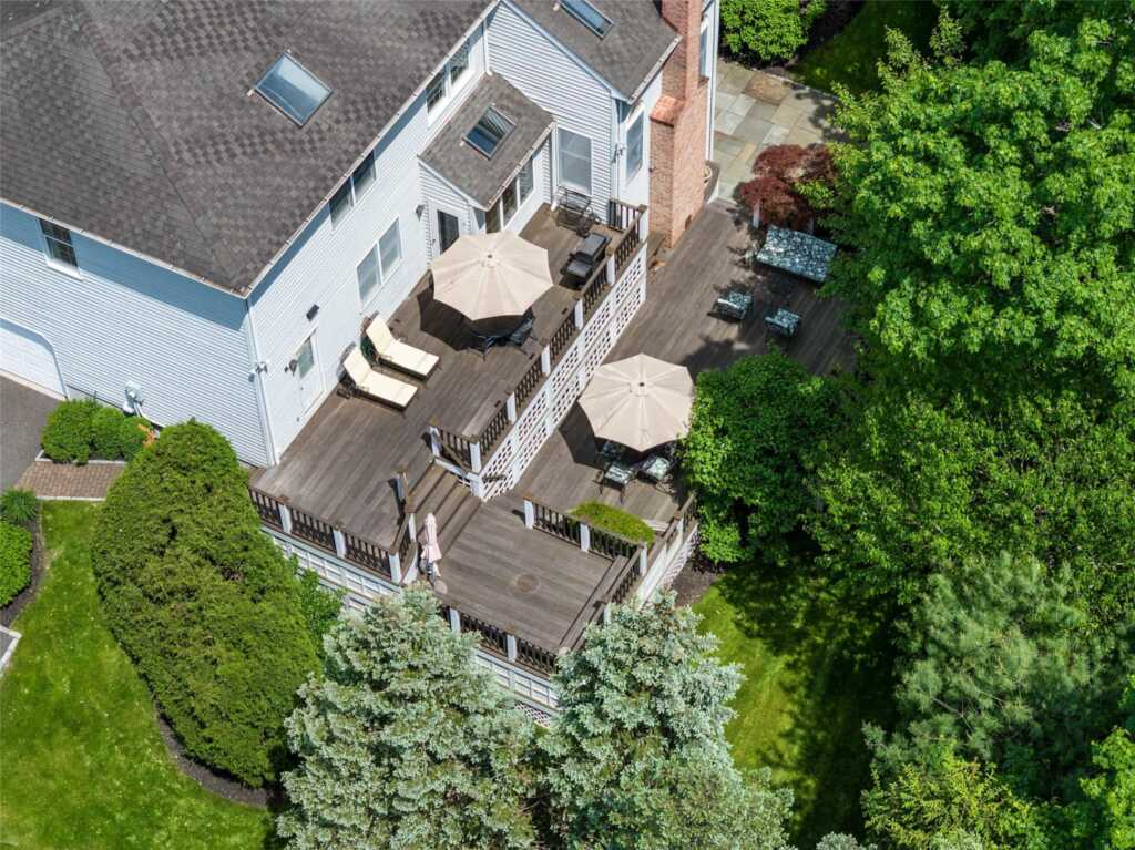 8 Paddock Road, White Plains, NY 10605 - Photo 26 of 32