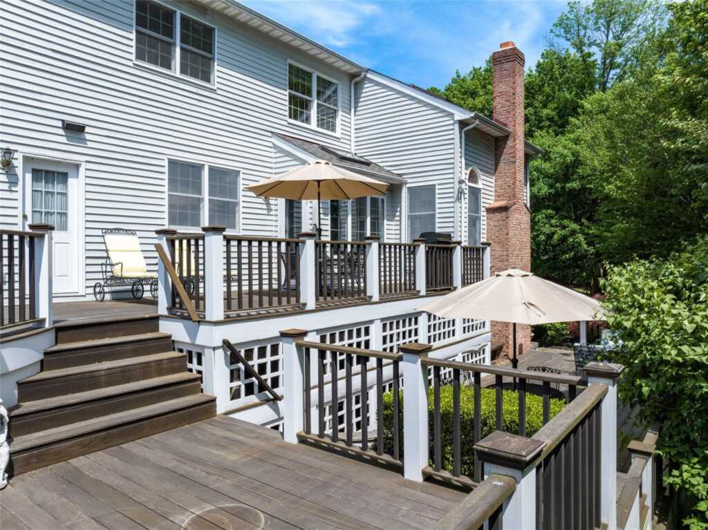 8 Paddock Road, White Plains, NY 10605 - Photo 27 of 32