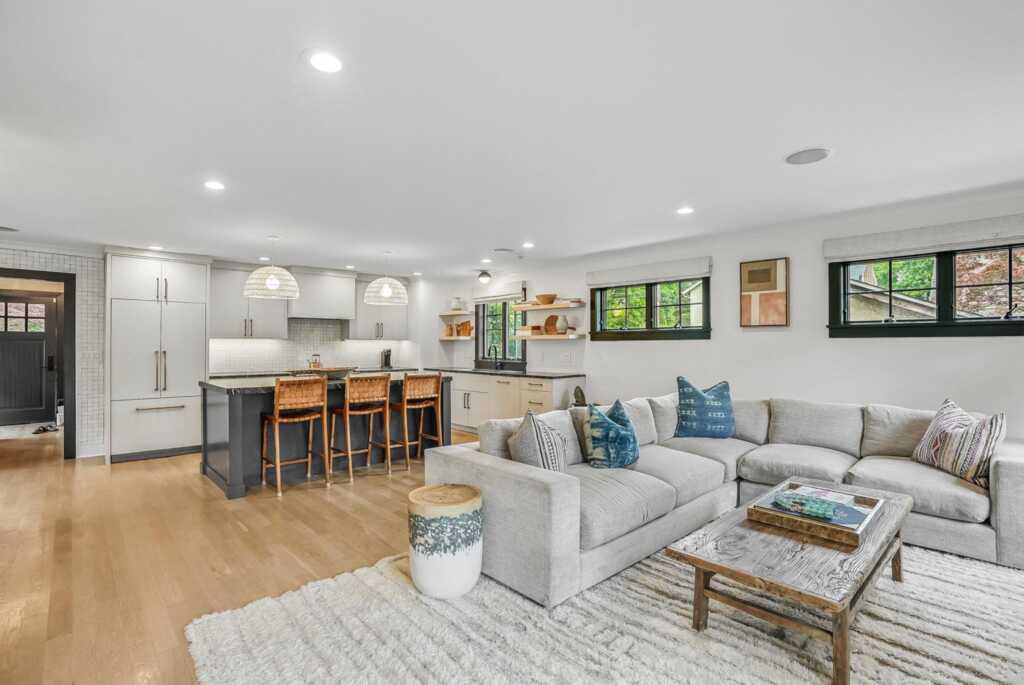 9 Grapal Street, Rye, NY 10580 - Photo 11 of 44