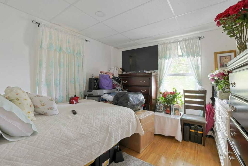 93 Ferris Avenue, White Plains, NY 10603 - Photo 3 of 12