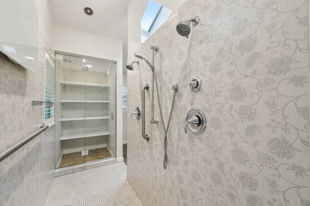 56 Rolling Way, New Rochelle, NY 10804 - Photo 24 of 47
