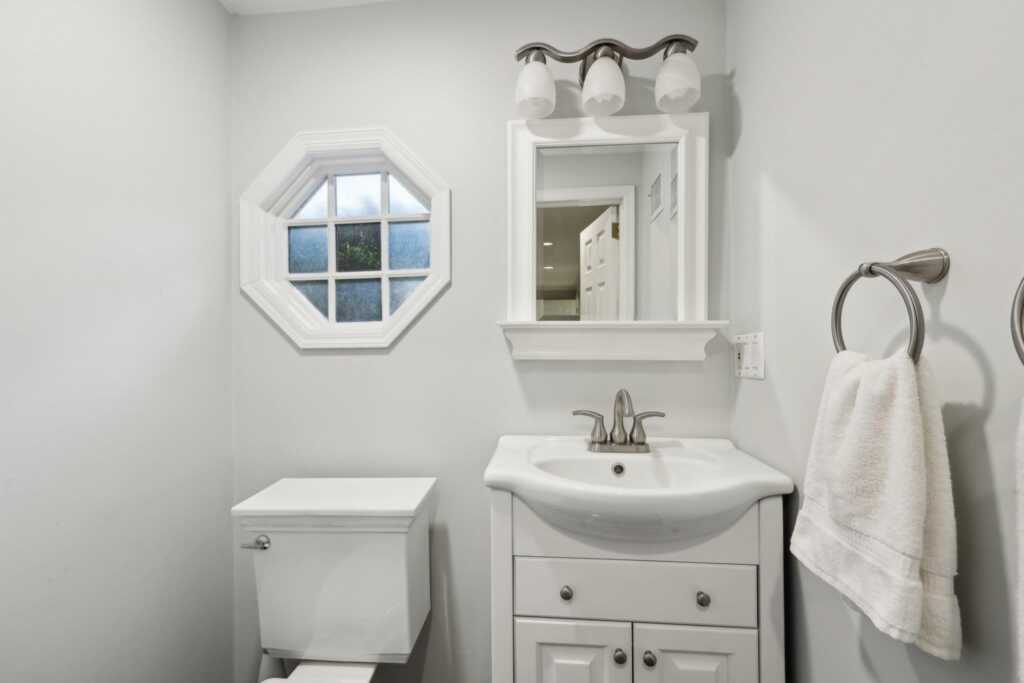 56 Rolling Way, New Rochelle, NY 10804 - Photo 30 of 47