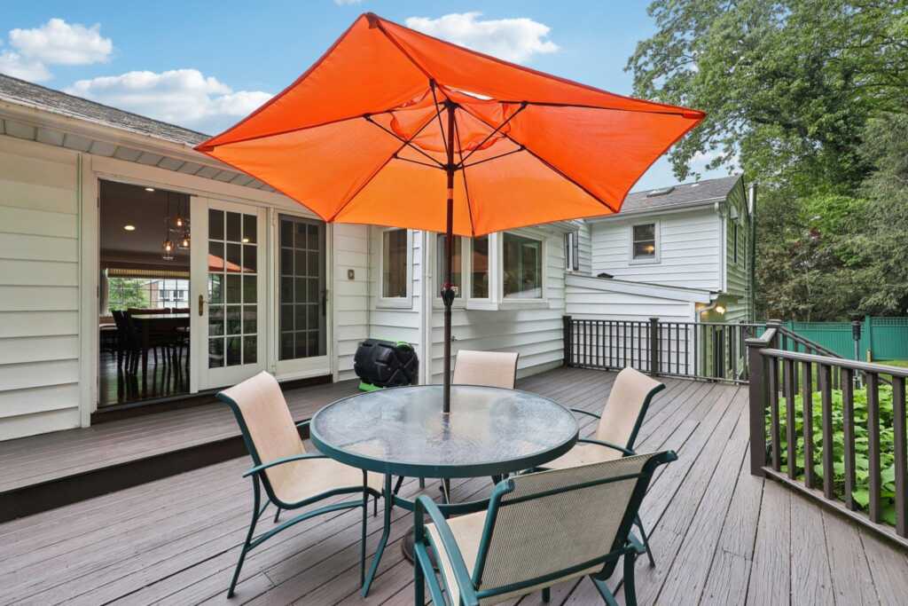 56 Rolling Way, New Rochelle, NY 10804 - Photo 39 of 47