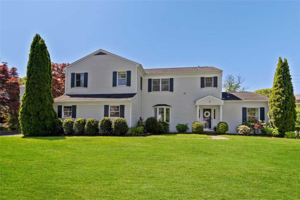 2 Robert Crisfield Place, Rye, NY 10580