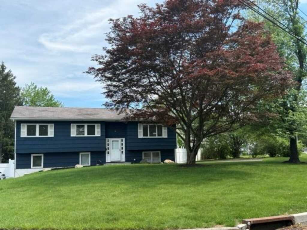 76 Amundsen Lane, New City, NY 10956 - Photo 2 of 36