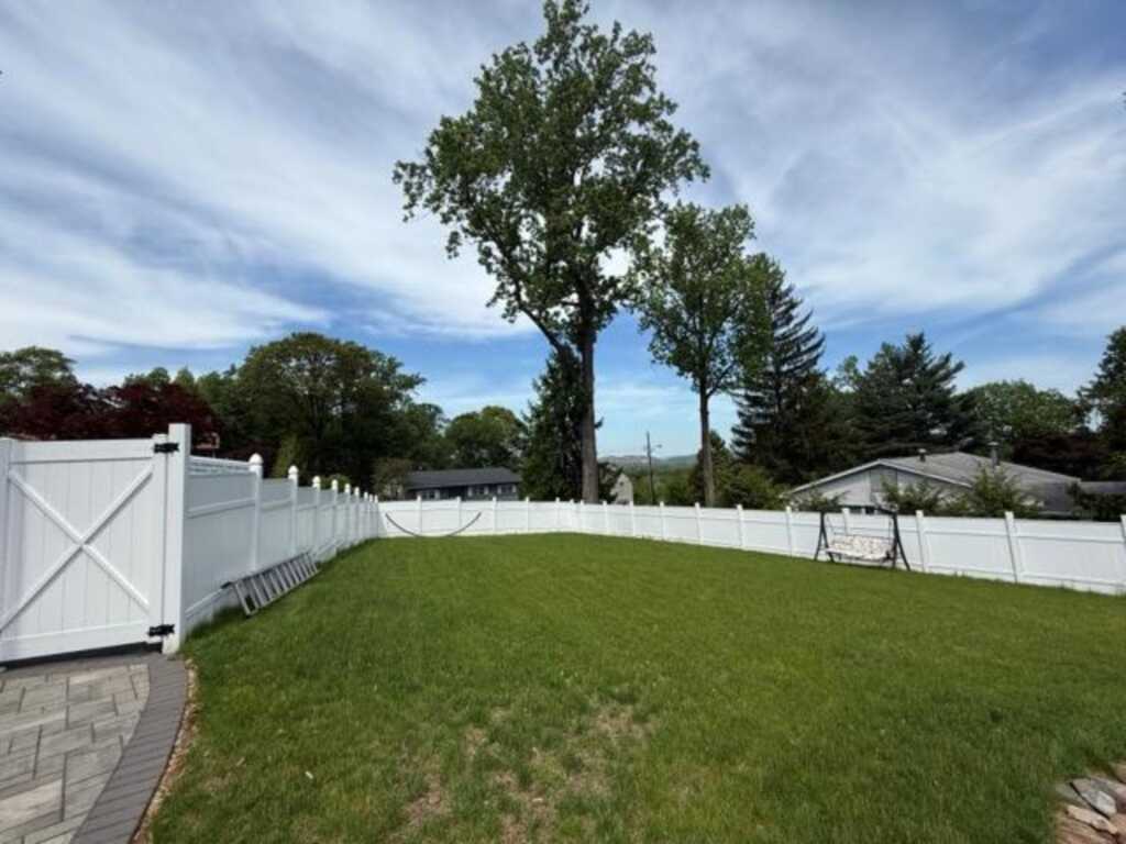 76 Amundsen Lane, New City, NY 10956 - Photo 9 of 36