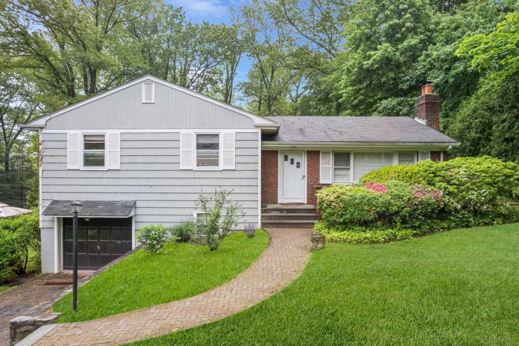 269 Woodlands Avenue, White Plains, NY 10607