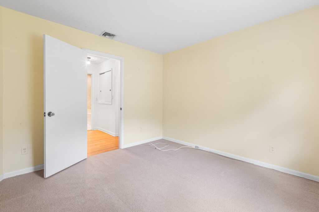 269 Woodlands Avenue, White Plains, NY 10607 - Photo 20 of 34