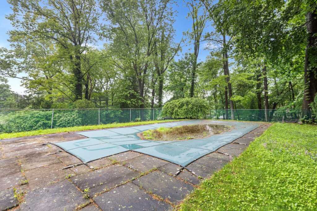 269 Woodlands Avenue, White Plains, NY 10607 - Photo 30 of 34