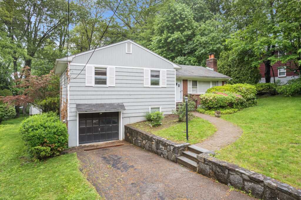 269 Woodlands Avenue, White Plains, NY 10607 - Photo 34 of 34
