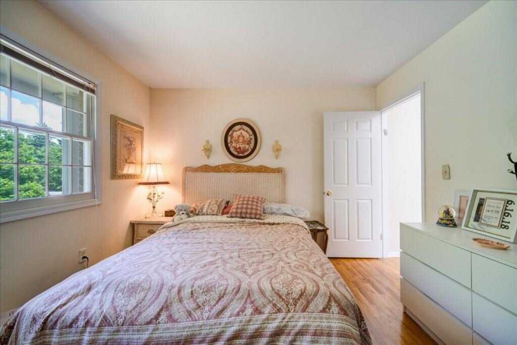 10 Evergreen Court, Suffern, NY 10901 - Photo 20 of 31